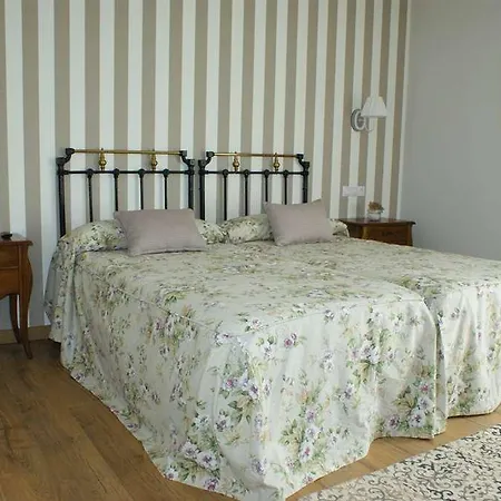 Colonial De Santillana Hotel