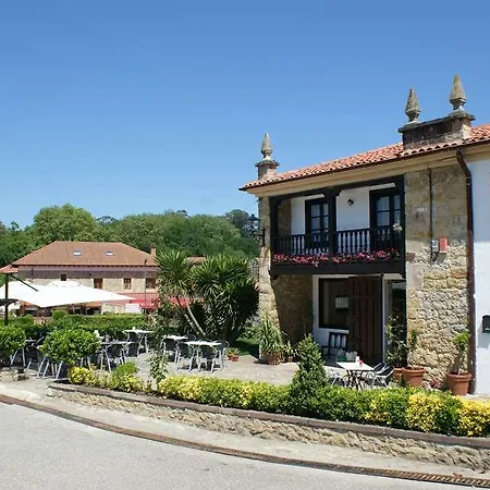 Hotel Colonial De Santillana 3*