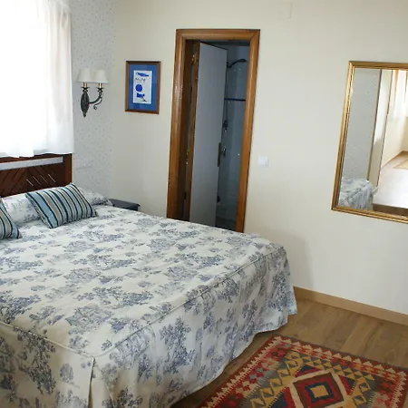 Colonial De Santillana 3*