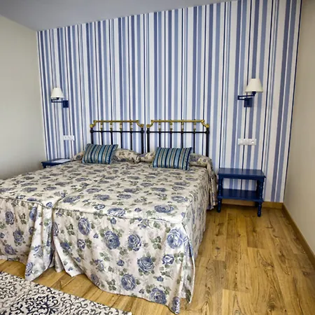 Colonial De Santillana Hotel