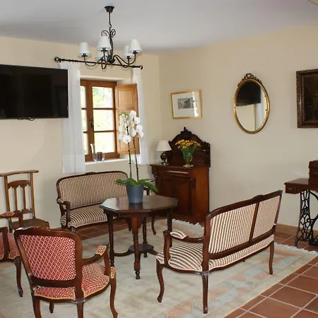 Colonial De Santillana Hotel