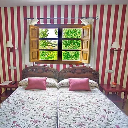 Colonial De Santillana Hotel