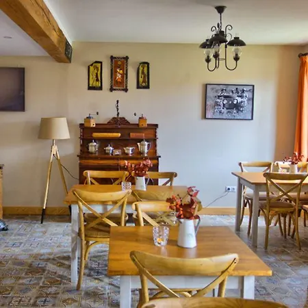 Hotel Colonial De Santillana 3*