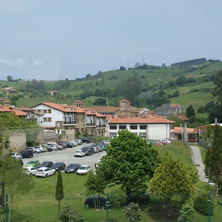 Hotel Colonial De Santillana