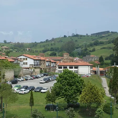 Colonial De Santillana Otel