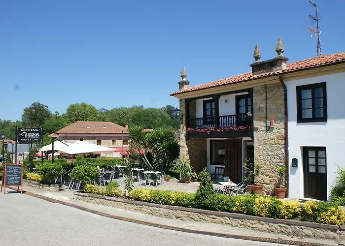 Hotel Colonial De Santillana 3*