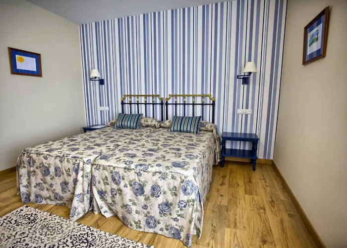 Colonial De Santillana Hotel