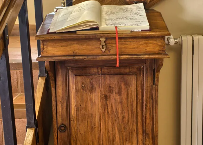 Colonial De Santillana