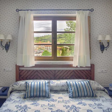 Hotel Colonial De Santillana