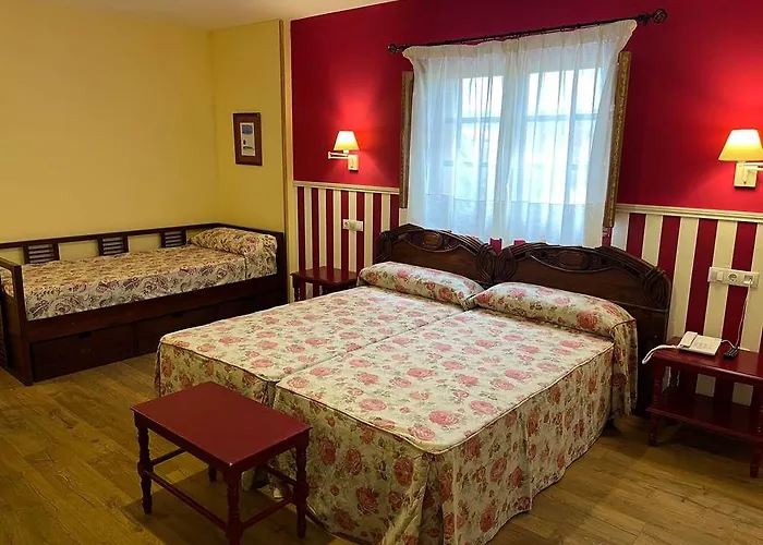 Hotel Colonial De Santillana