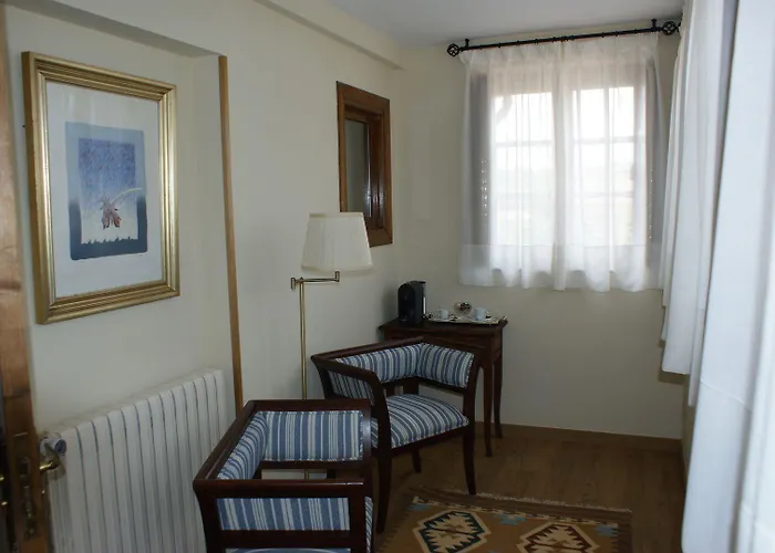 Hotel Colonial De Santillana